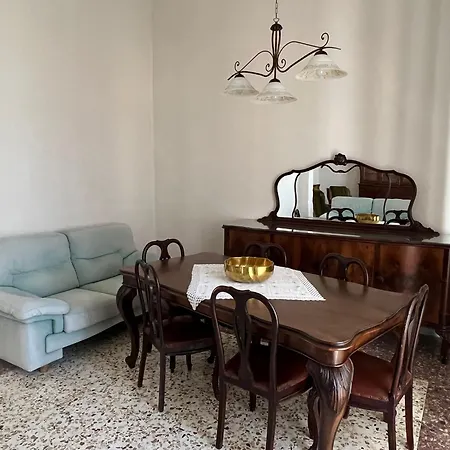 Palazzo N.d. Maria Addolorata Campa Alari Bed & Breakfast Squinzano